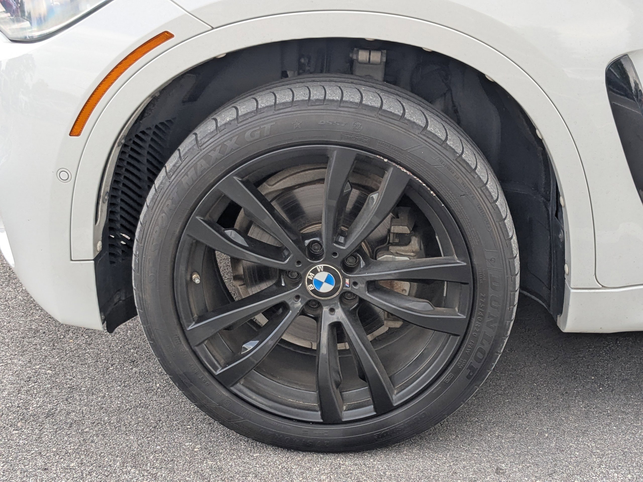 Used 2018 BMW X6 xDrive35i w/ M Sport Package AWD/4WD image 4