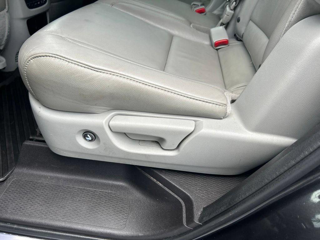 Used 2016 Acura MDX w/ Technology Package AWD/4WD image 35