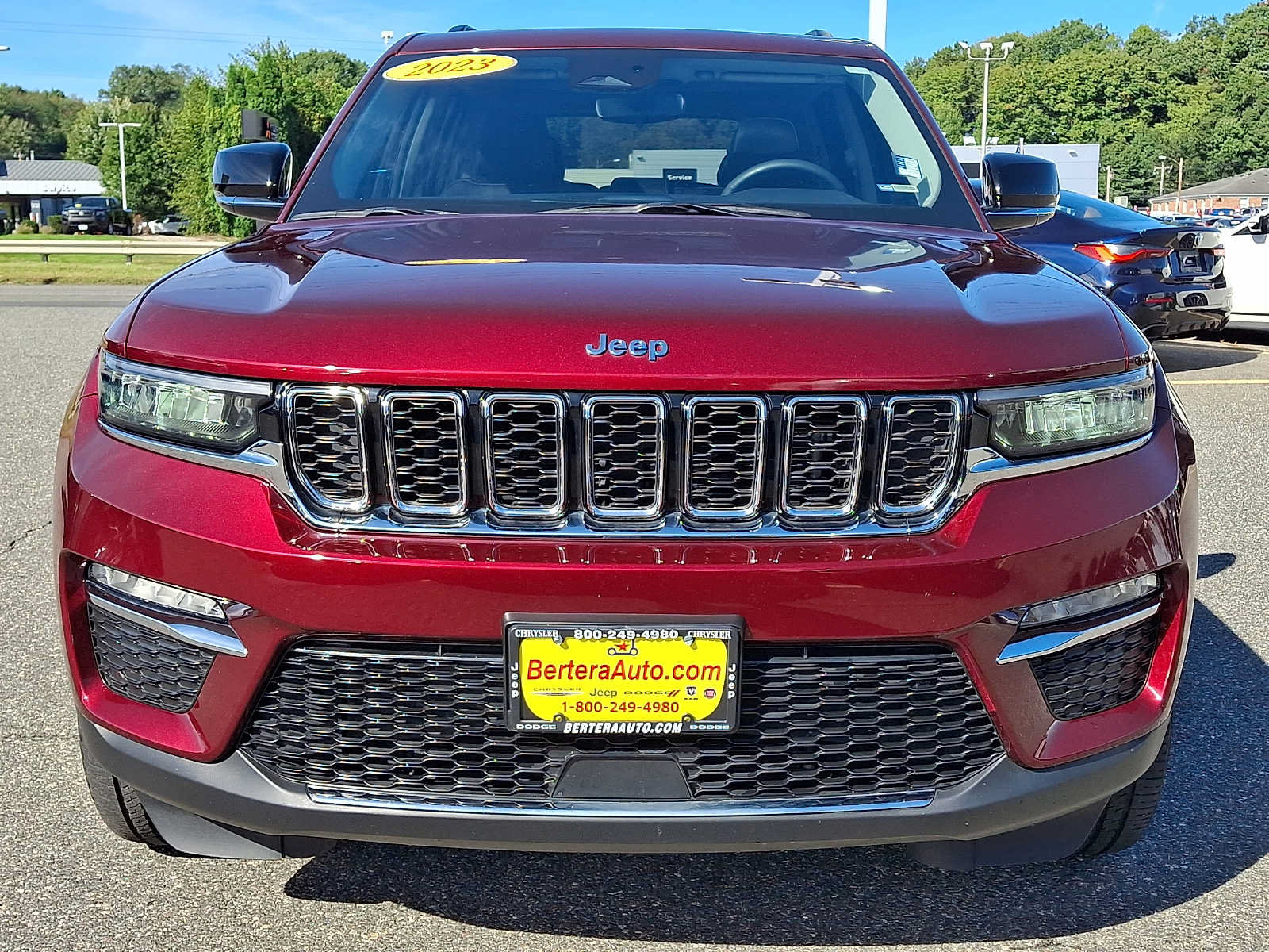 Used 2023 Jeep Grand Cherokee 4WD 4xe image 2