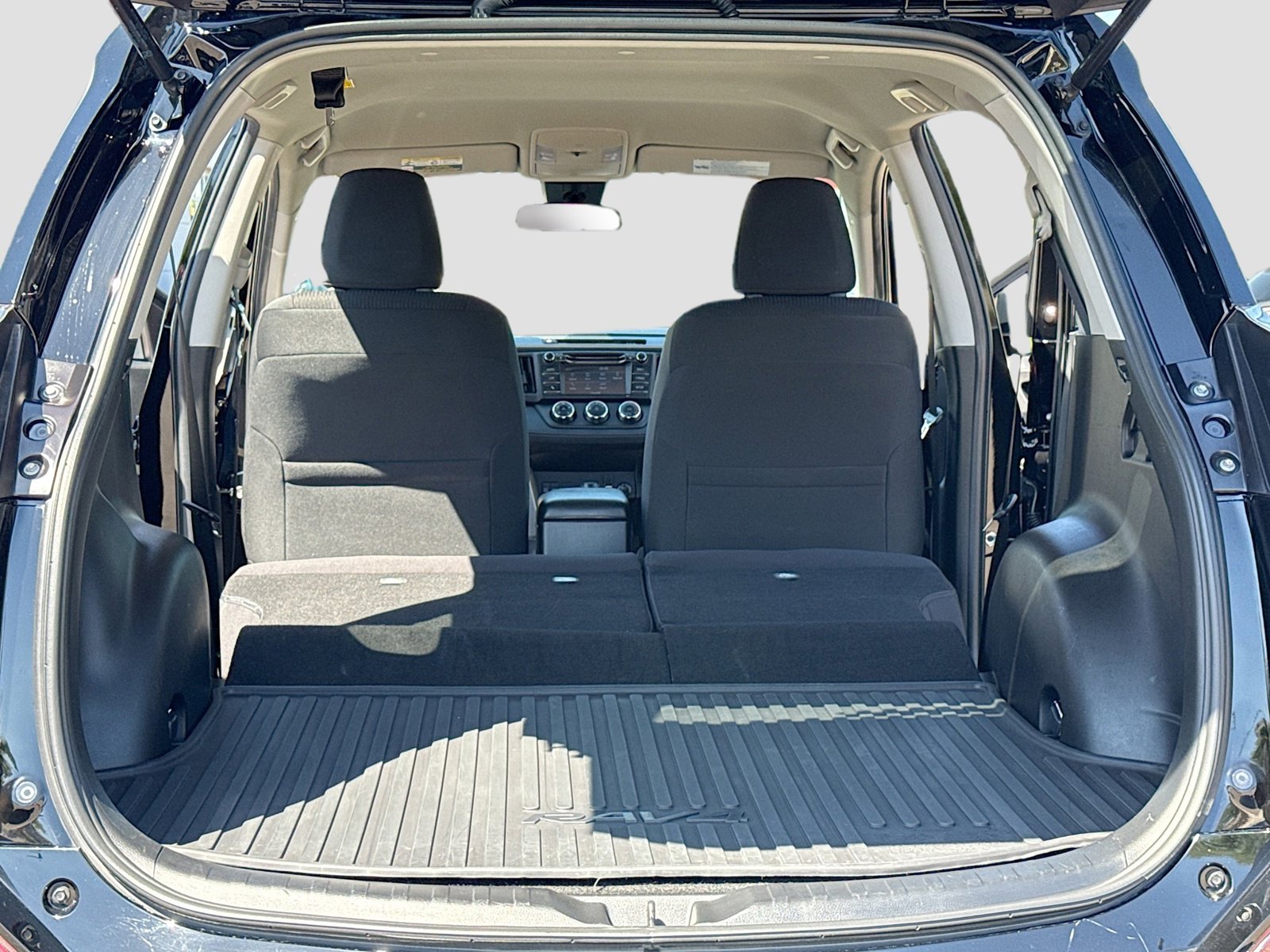 Used 2018 Toyota RAV4 LE w/ All Weather Liner Package AWD/4WD image 6