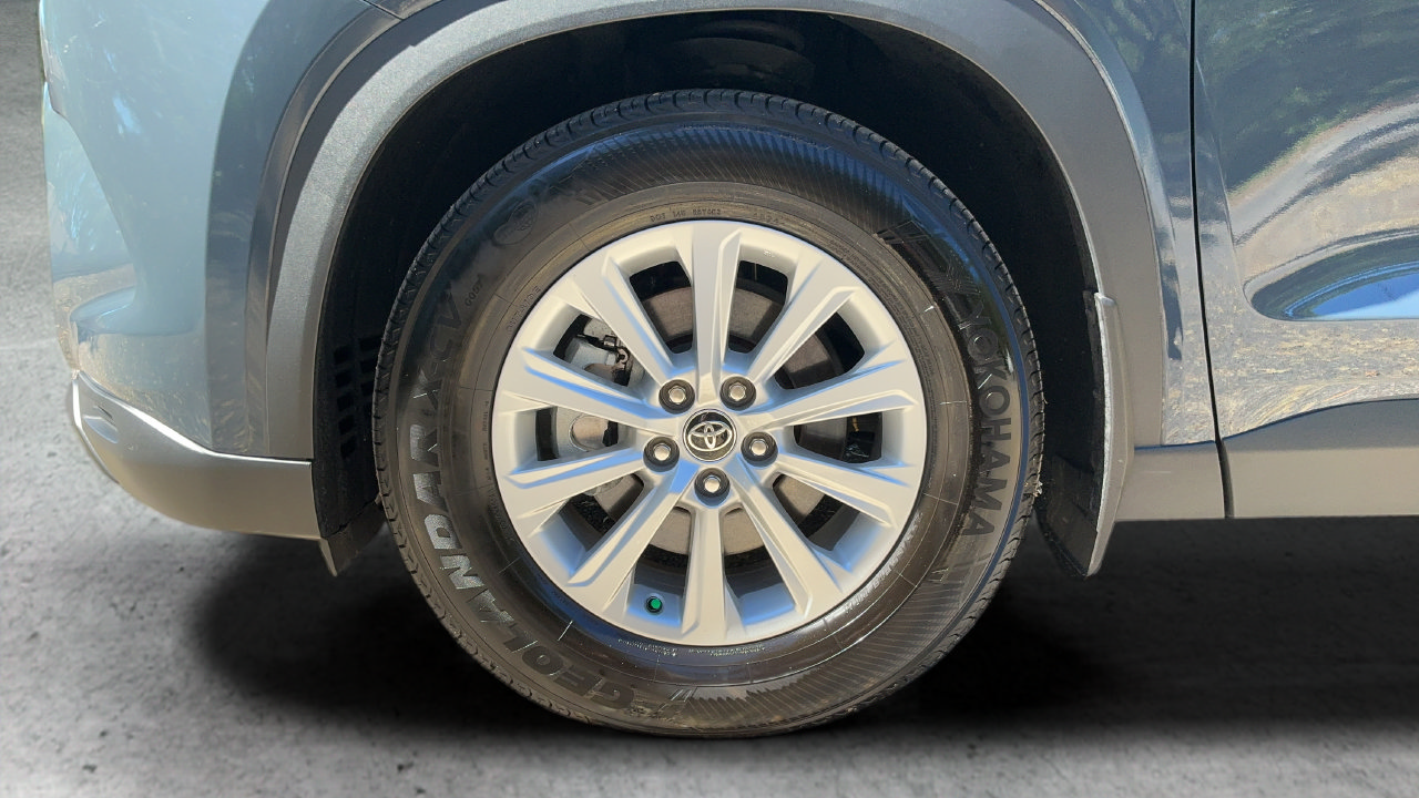 Used 2025 Toyota Grand Highlander FWD image 27