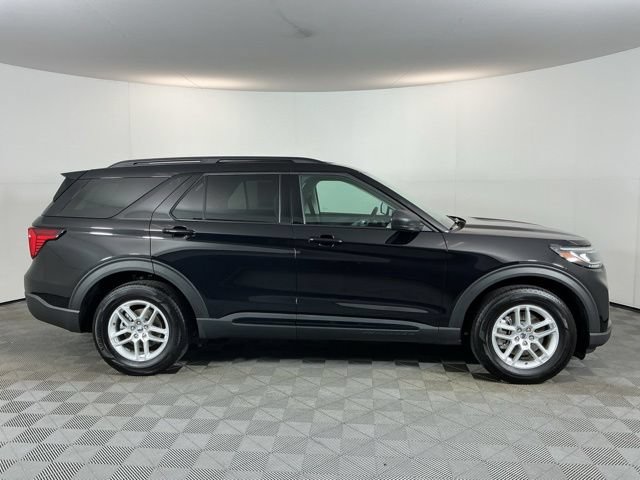 Used 2026 Ford Explorer Active AWD/4WD image 4