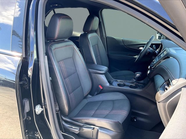 Used 2023 Chevrolet Equinox RS image 9