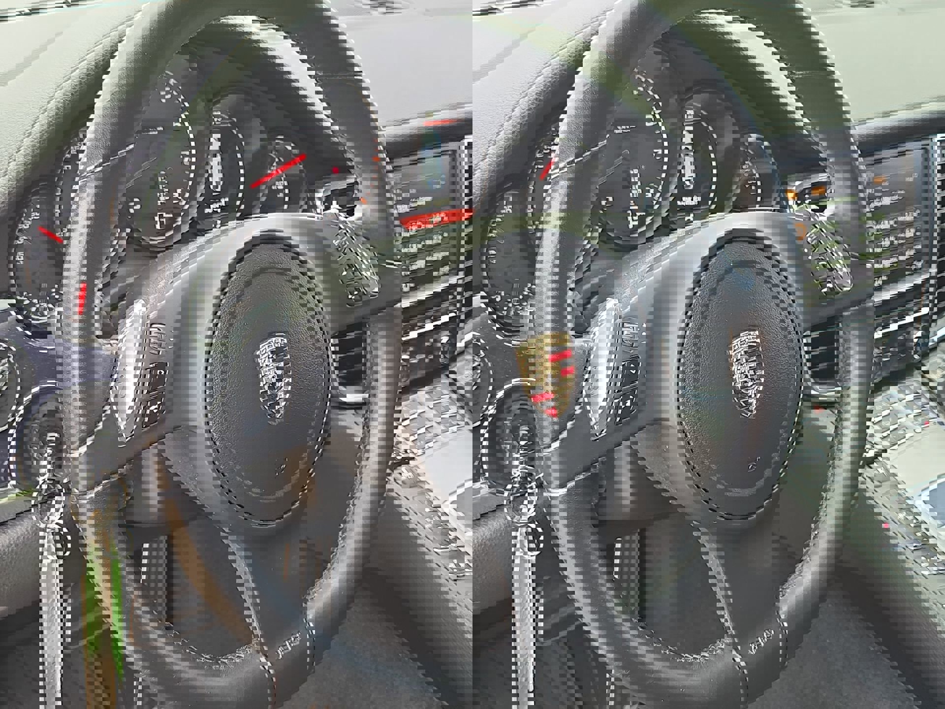 Used 2012 Porsche Panamera 4 image 14