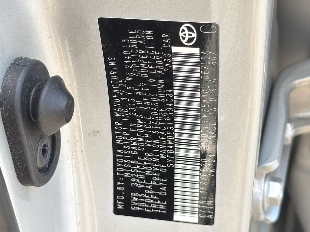 Used 2026 Toyota Corolla LE FWD image 33