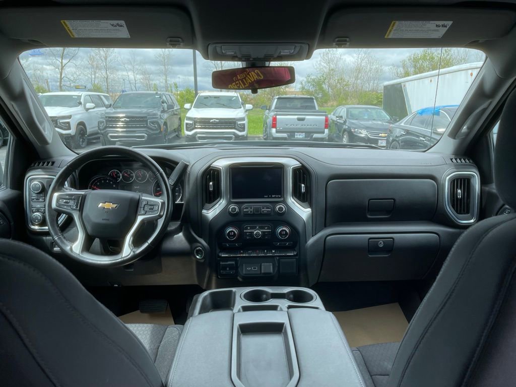 Used 2021 Chevrolet Silverado 1500 LT AWD/4WD image 17