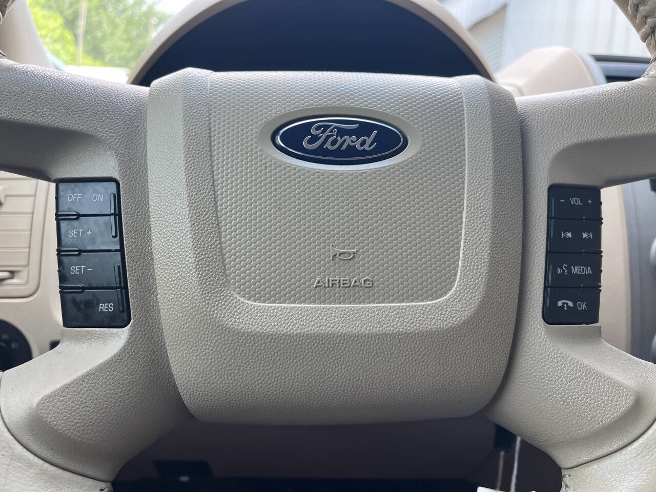 Used 2009 Ford Escape XLT FWD image 24