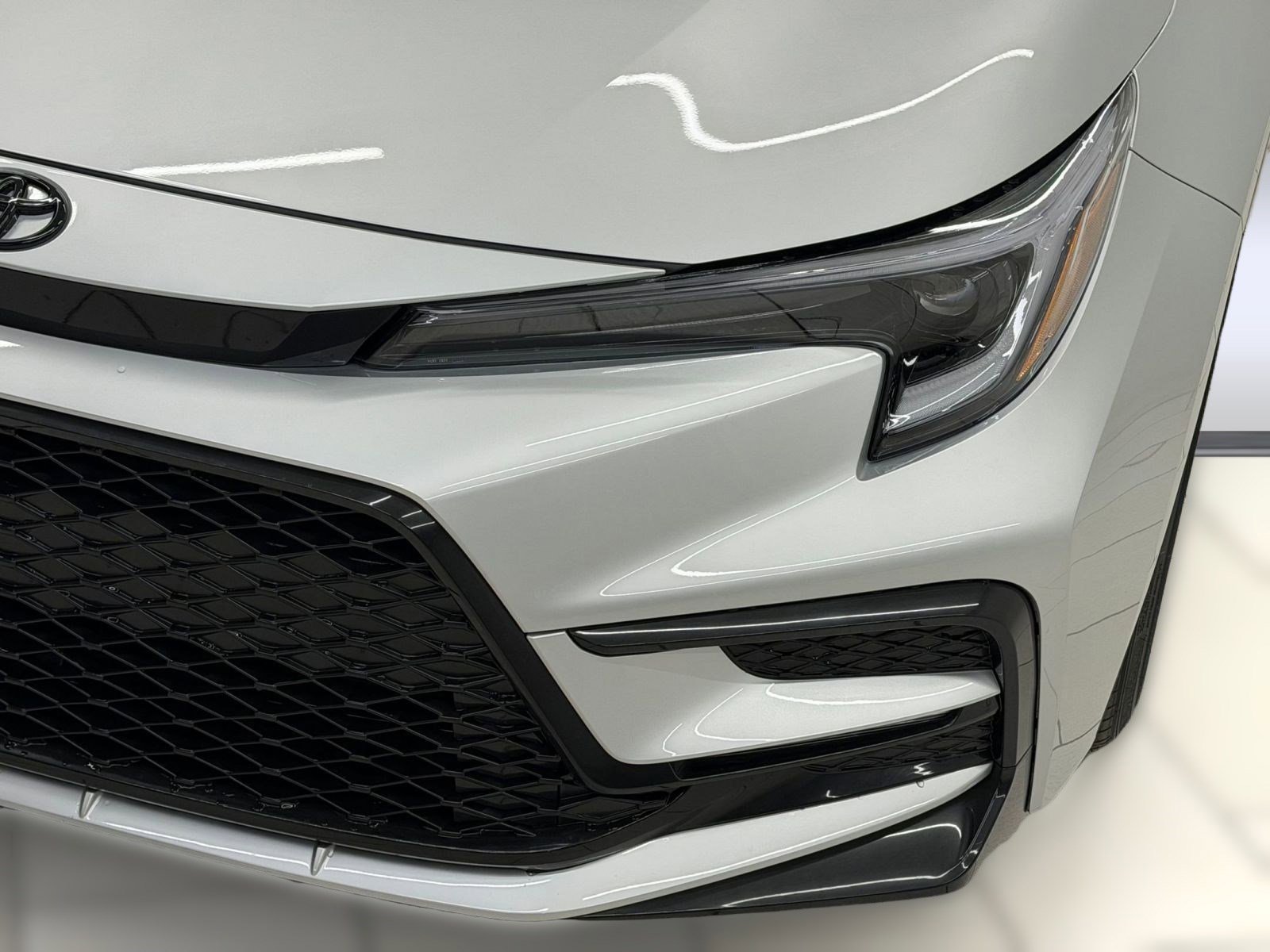 New 2026 Toyota Corolla SE FWD image 9