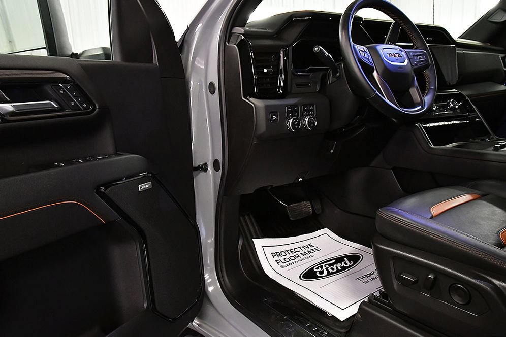 Used 2025 GMC Sierra 2500 AT4 AWD/4WD image 18