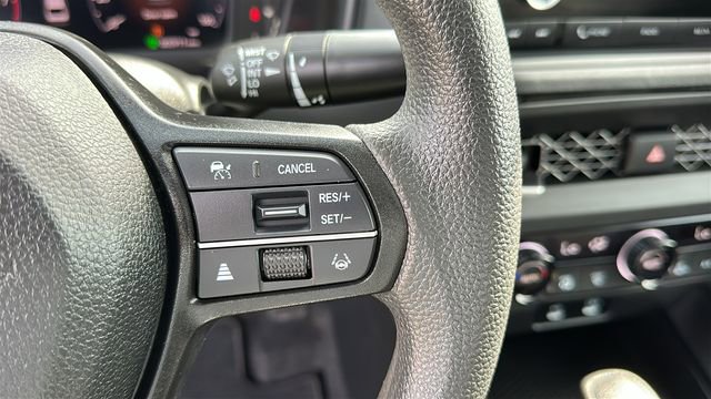 Used 2023 Honda Accord EX image 14