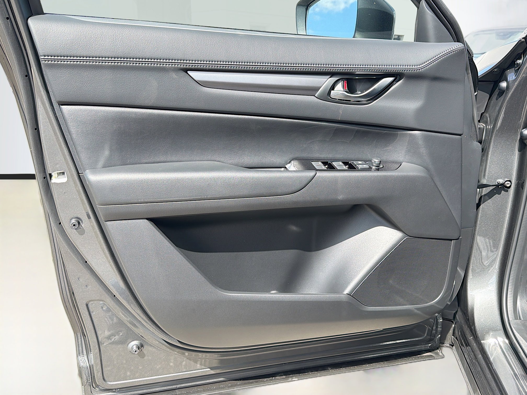 New 2025 MAZDA CX-5 AWD 2.5 S w/ Preferred Package image 22