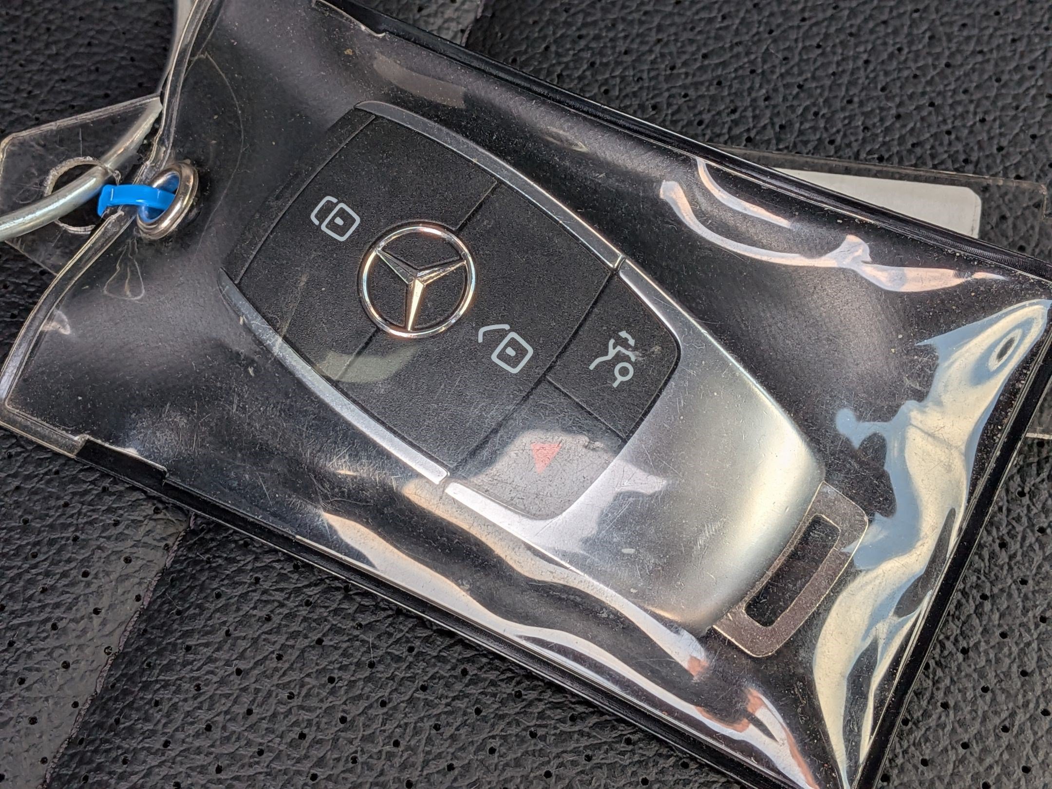 Used 2024 Mercedes-Benz GLS 450 4MATIC w/ AMG Line Exterior image 39