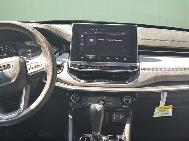 Used 2024 Jeep Compass Sport image 22