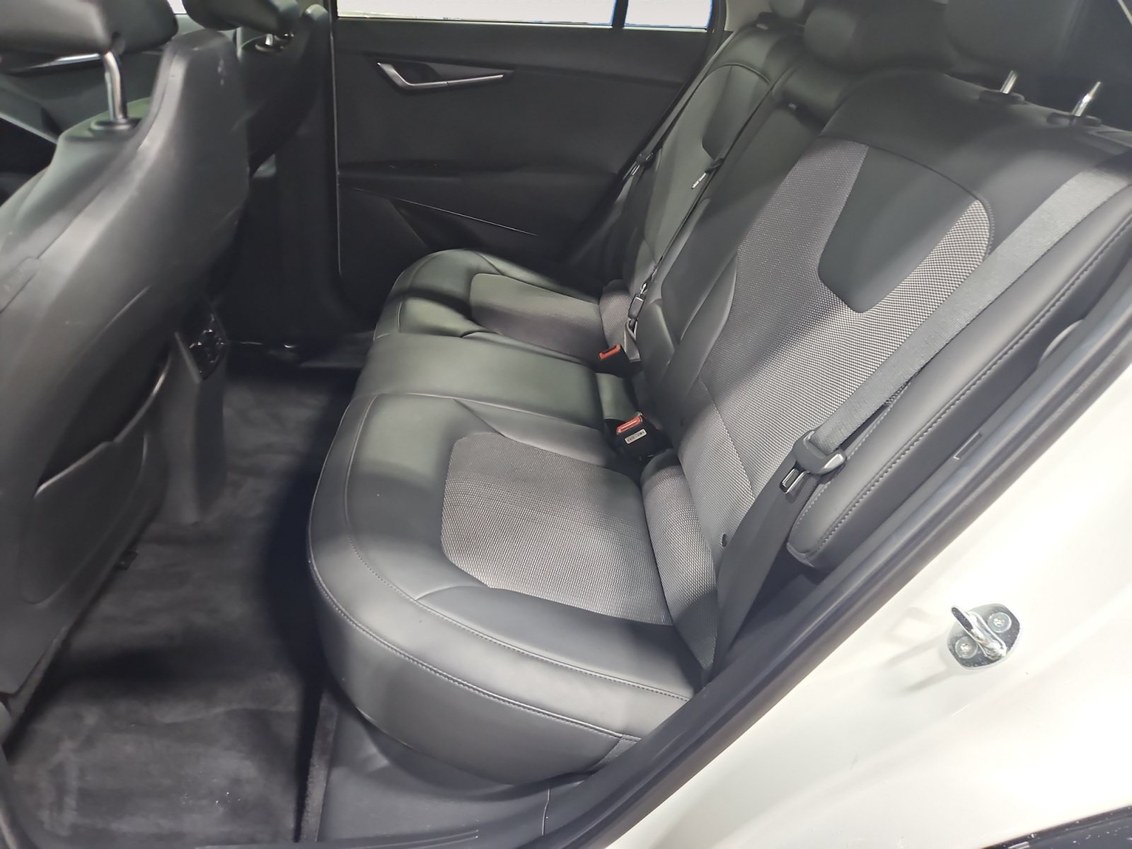 Used 2023 Kia Niro Wind w/ Wind Preserve Package FWD image 13