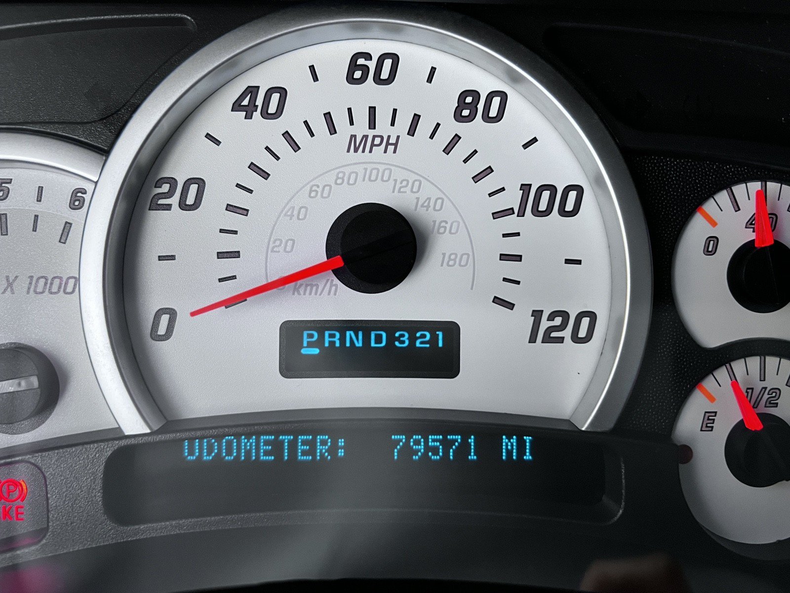 Used 2003 HUMMER H2 w/ Preferred Equipment Group AWD/4WD image 12