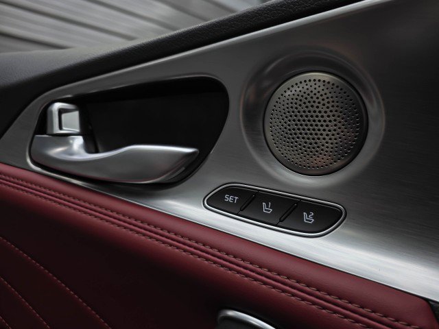 Used 2022 Kia Stinger GT2 image 35