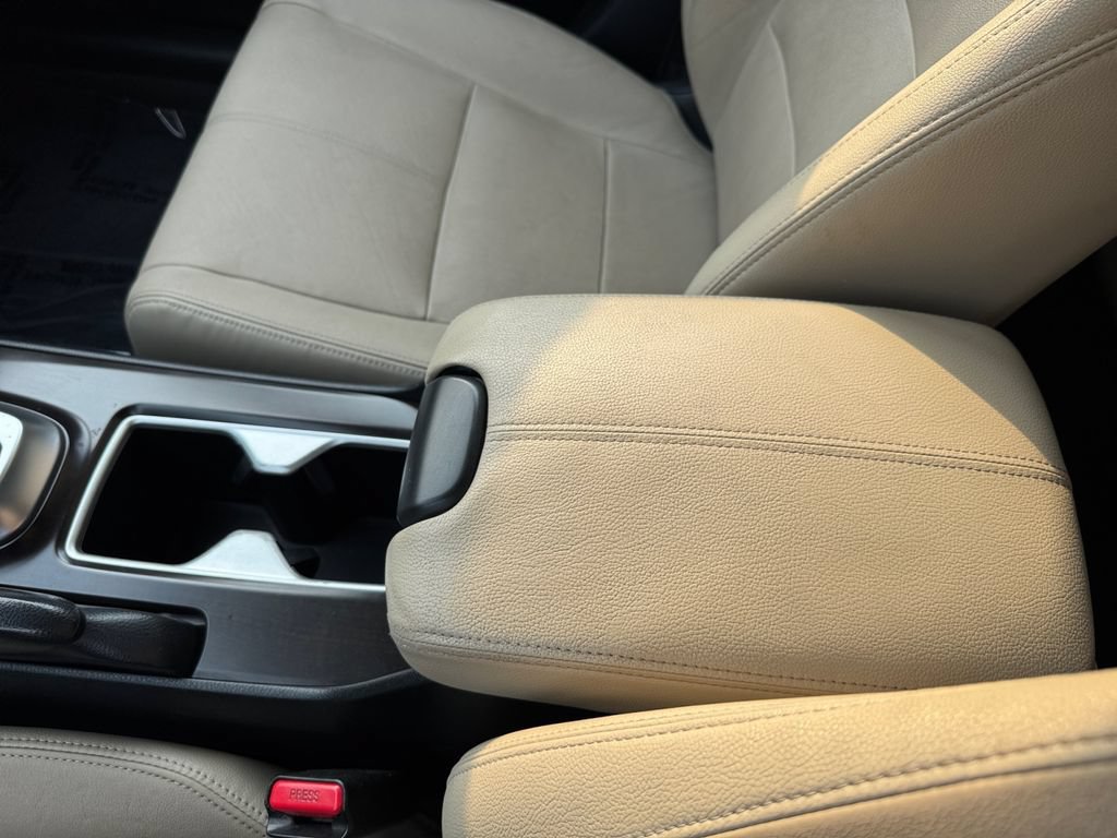 Used 2015 Honda Crosstour EX-L image 27