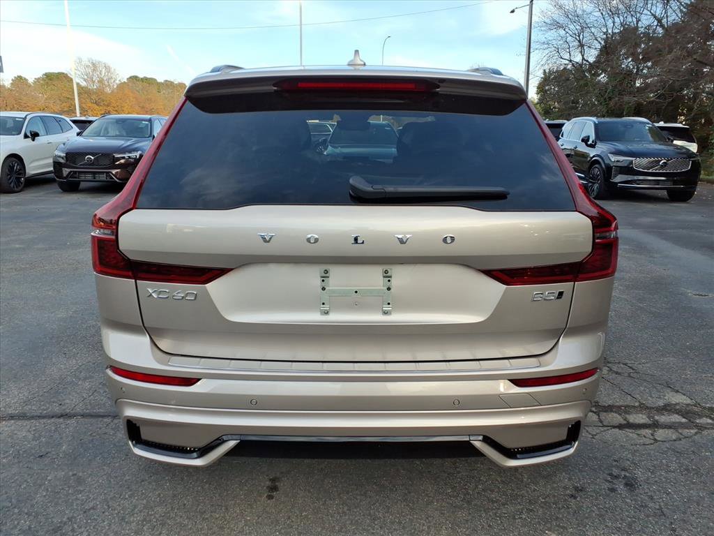 New 2026 Volvo XC60 B5 Plus w/ Protection Package Premier image 4