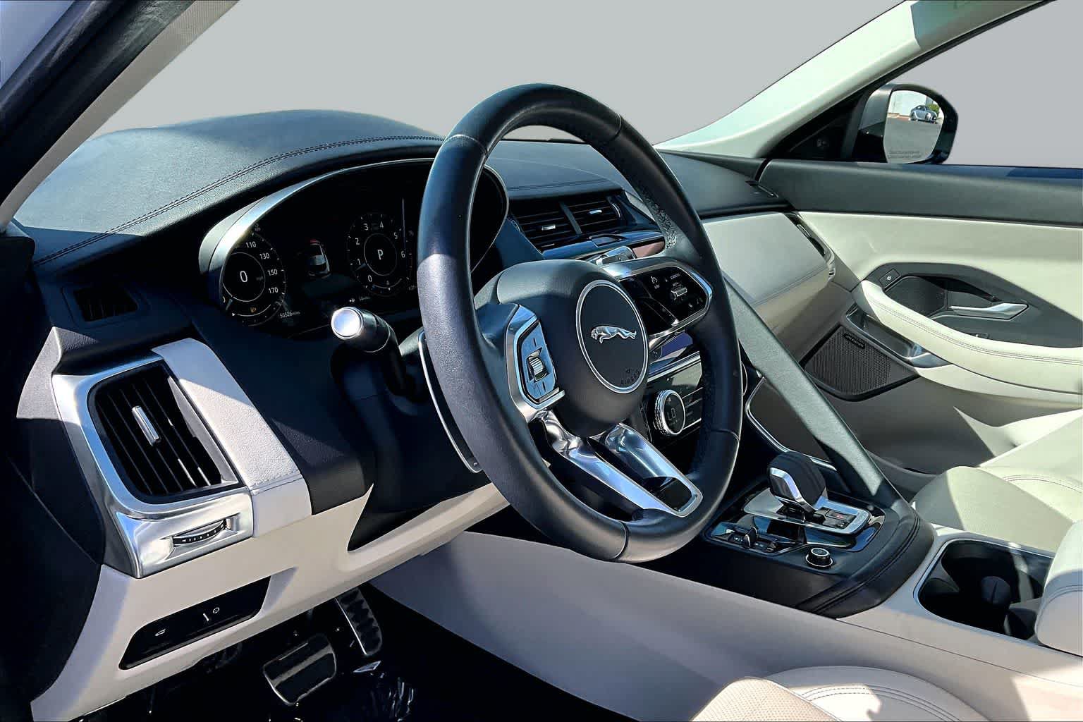 Used 2022 Jaguar E-PACE SE AWD/4WD image 18