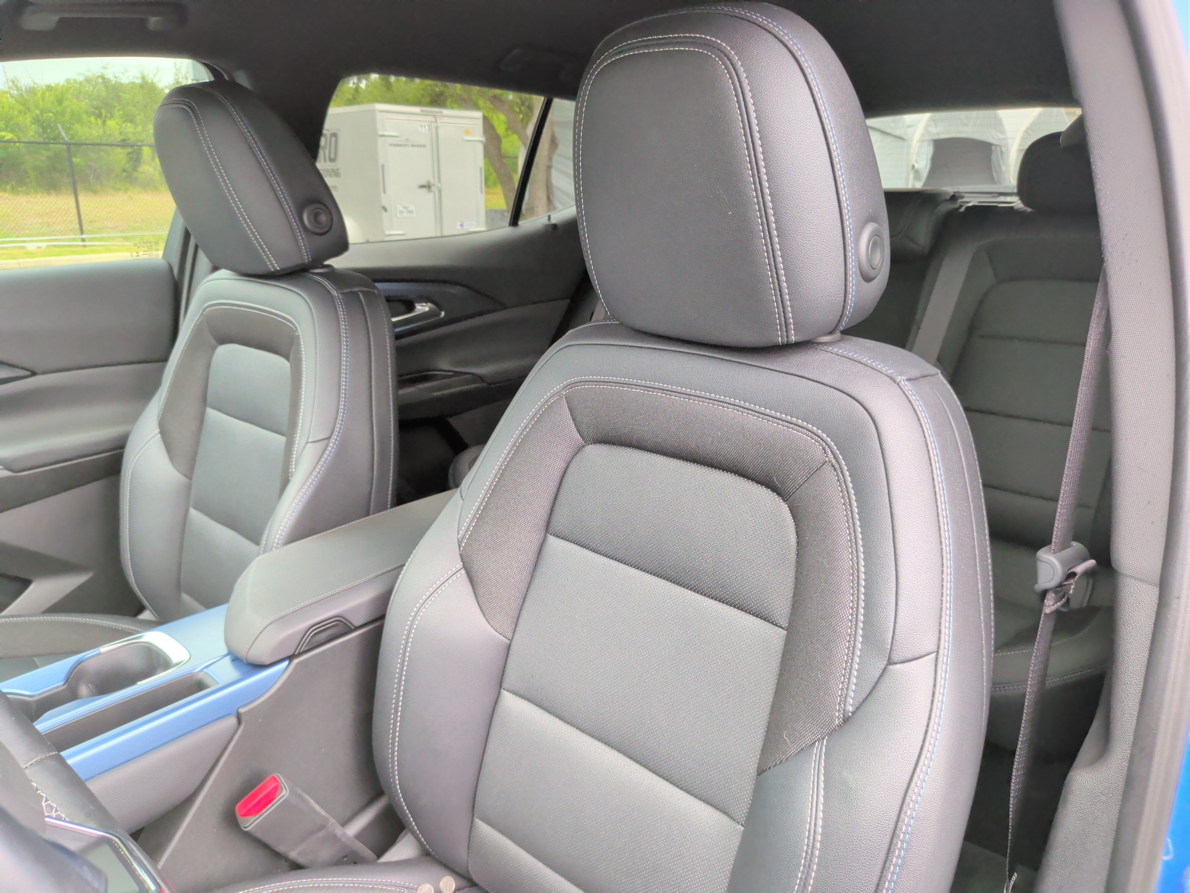 Used 2024 Chevrolet Equinox EV LT FWD image 28