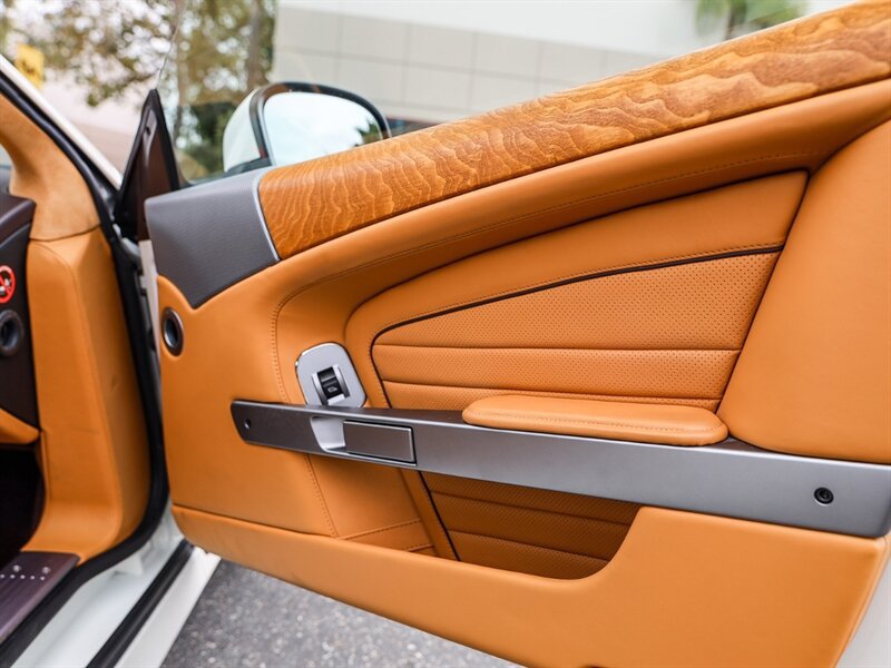 Used 2016 Aston Martin DB9 GT RWD image 30