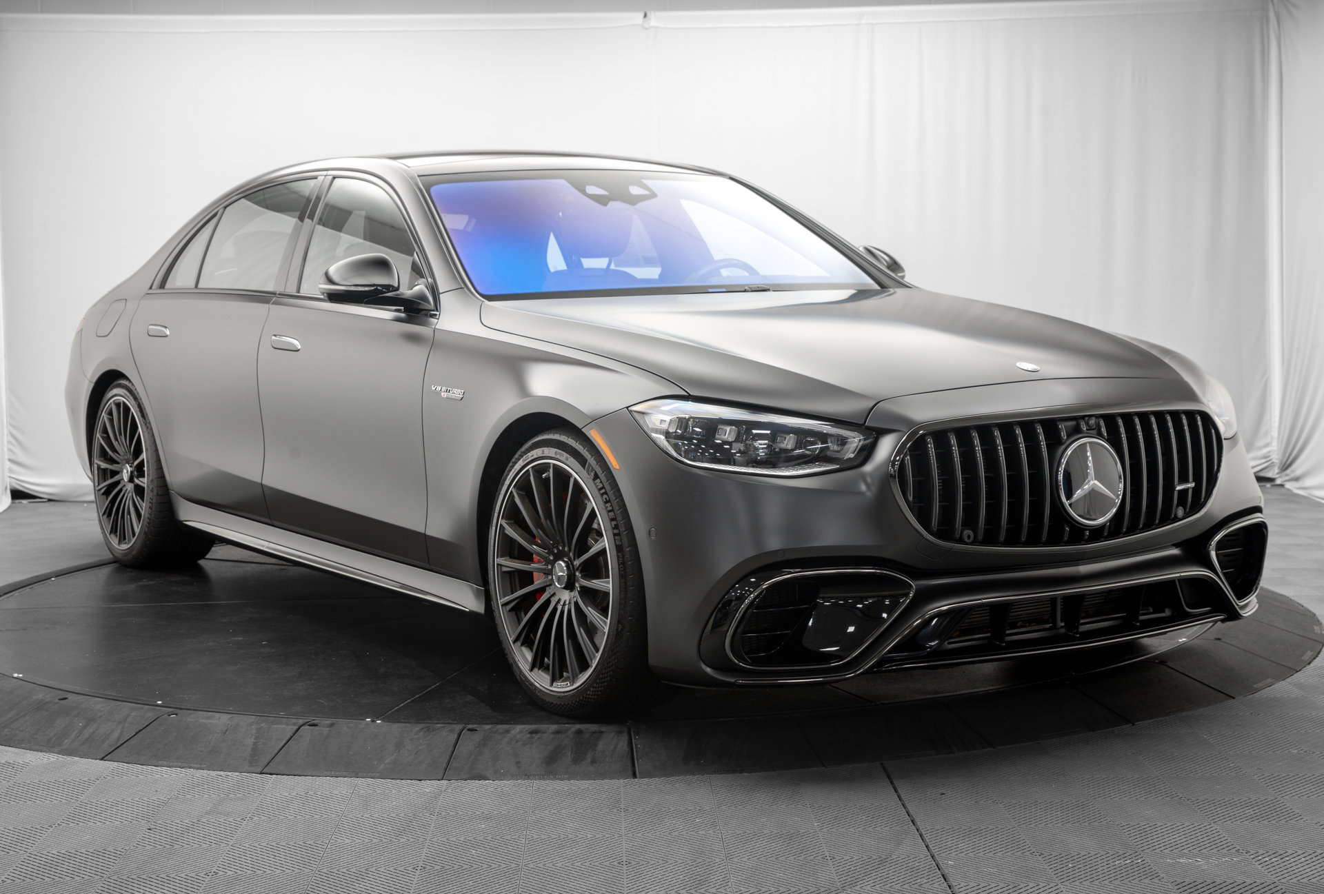 Used 2024 Mercedes-Benz S 63 AMG S w/ AMG Night Package image 9
