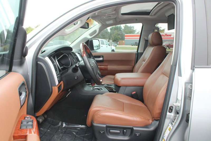 Used 2020 Toyota Sequoia Platinum image 9