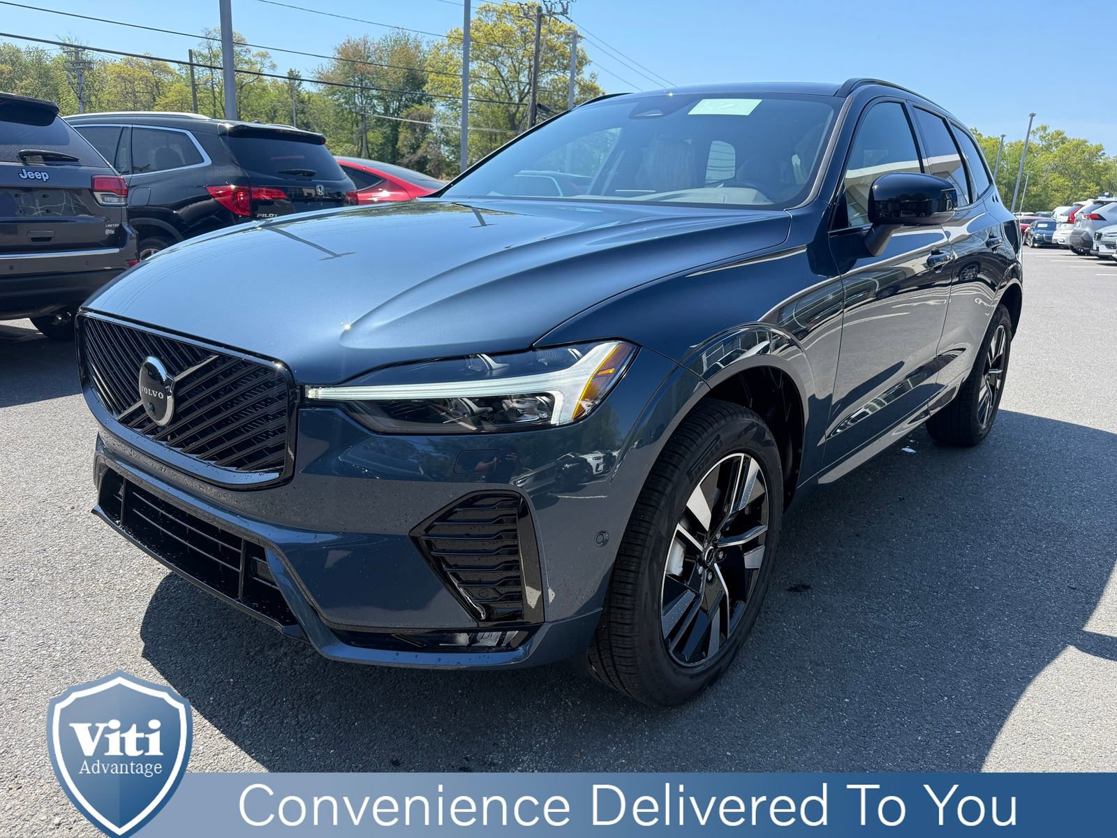 New 2026 Volvo XC60 B5 Plus w/ Protection Package Premier AWD/4WD image 4