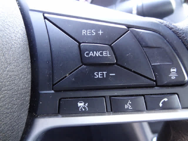Used 2023 Nissan Sentra SV FWD image 17