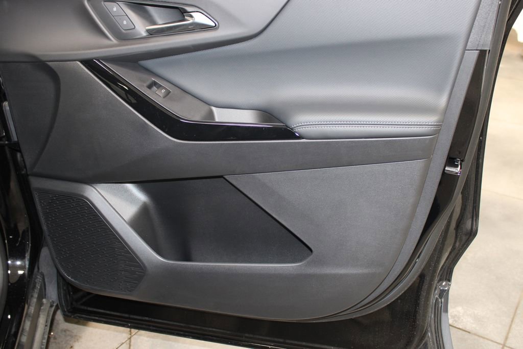 New 2025 Chevrolet Equinox LT w/ Convenience Package II image 22