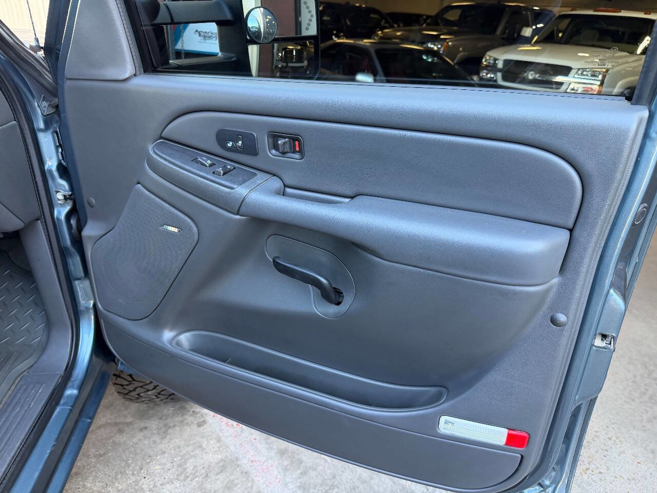 Used 2007 Chevrolet Silverado 2500 LT w/ Heavy-Duty Power Package image 80