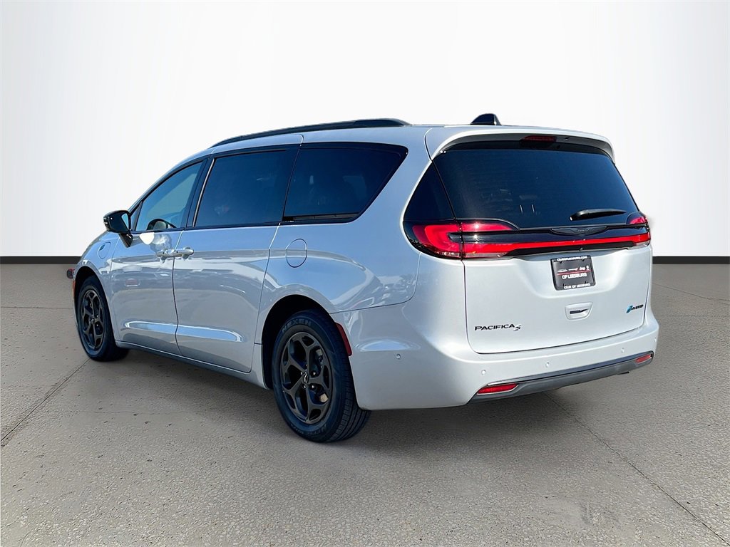 Certified 2024 Chrysler Pacifica Premium image 5