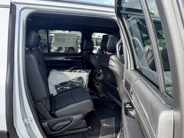 New 2026 Jeep Grand Wagoneer Limited image 52