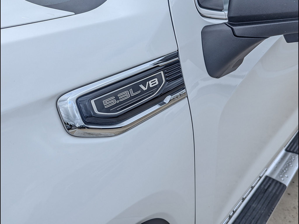 Used 2024 GMC Sierra 1500 SLT w/ SLT Premium Plus Package AWD/4WD image 12