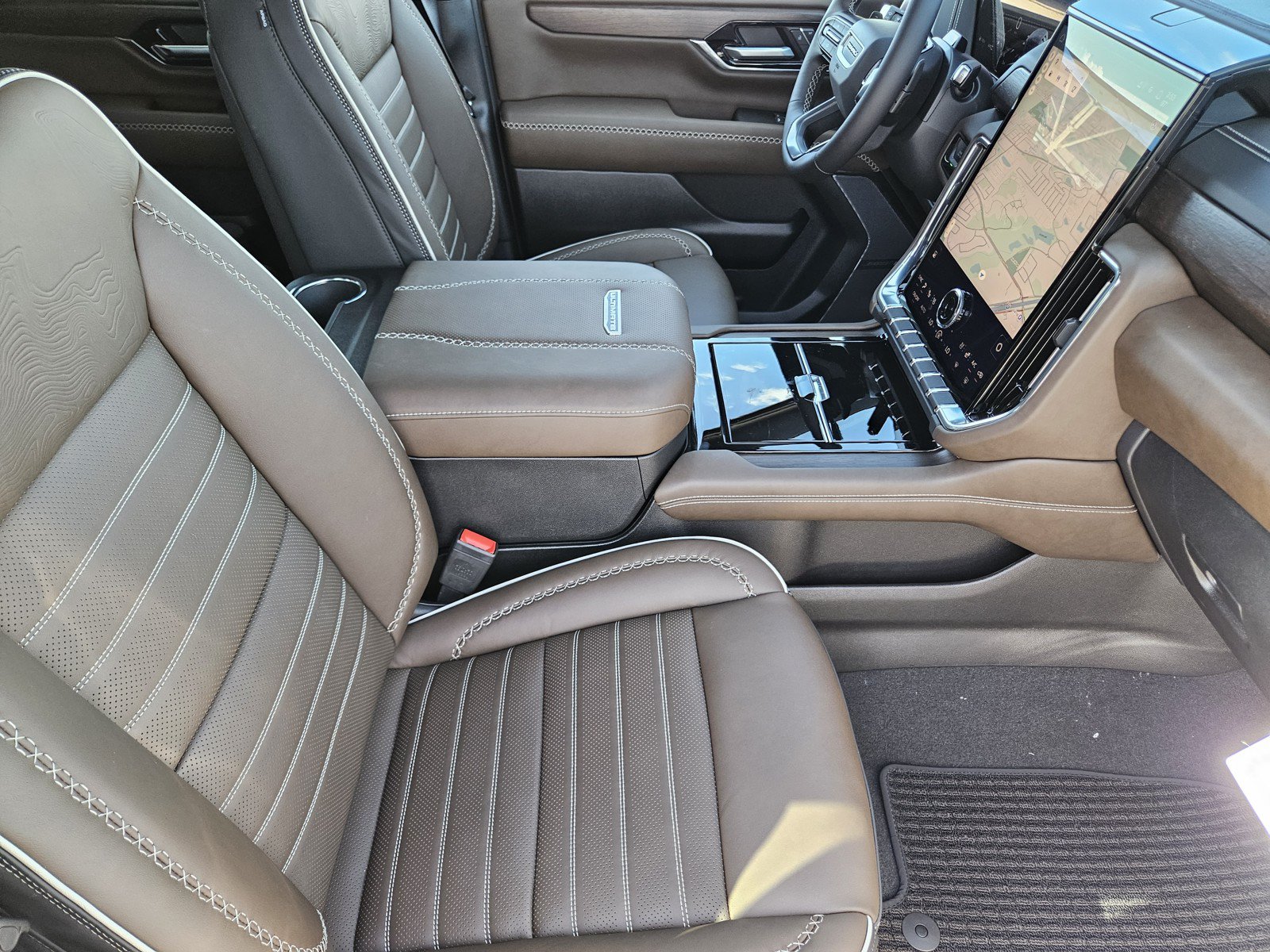 New 2027 GMC Yukon XL Denali Ultimate AWD/4WD image 10