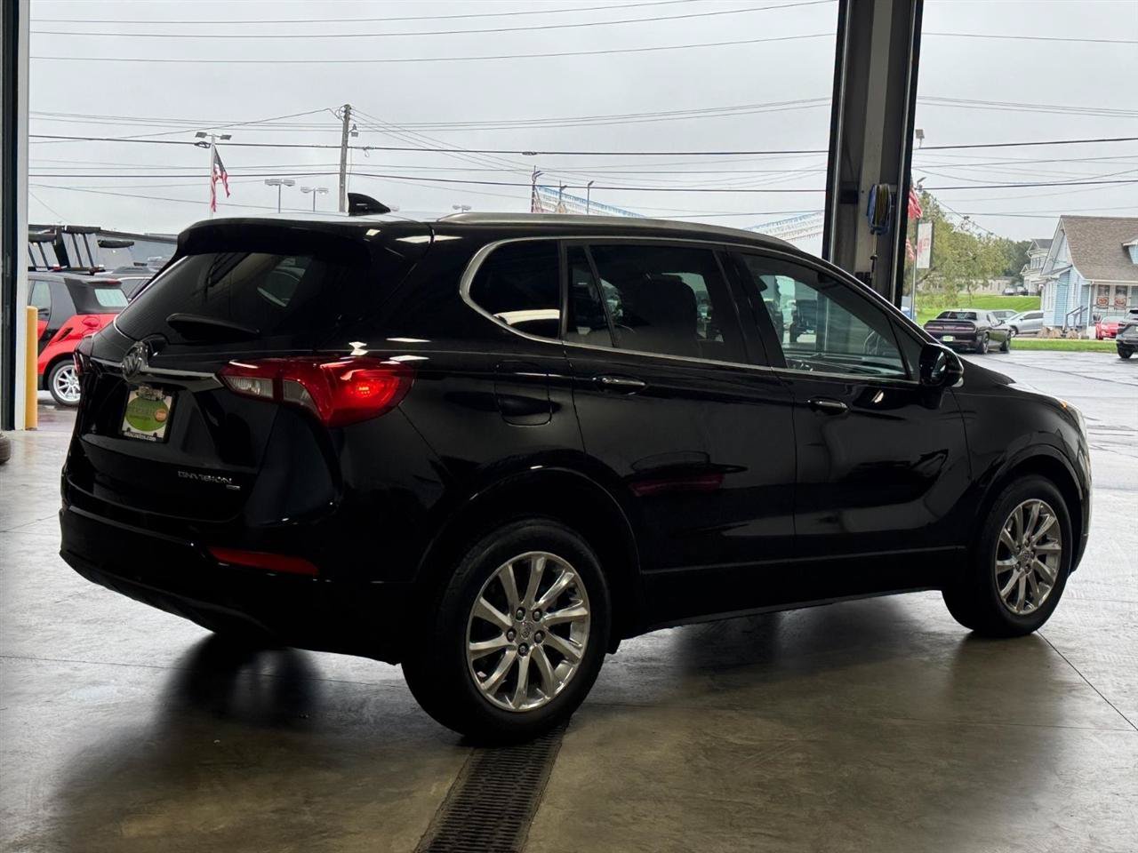 Used 2020 Buick Envision Essence AWD/4WD image 3