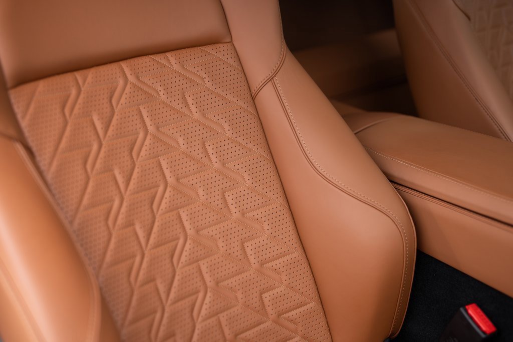 New 2025 Aston Martin Vanquish image 34