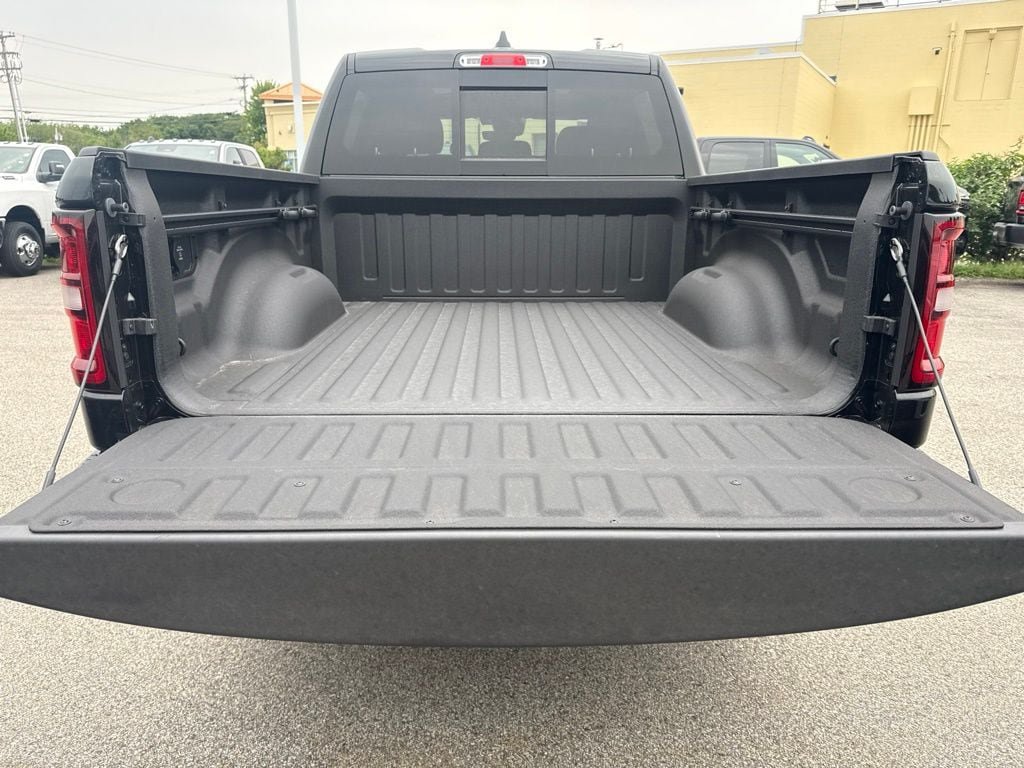 New 2026 RAM 1500 Big Horn AWD/4WD image 23