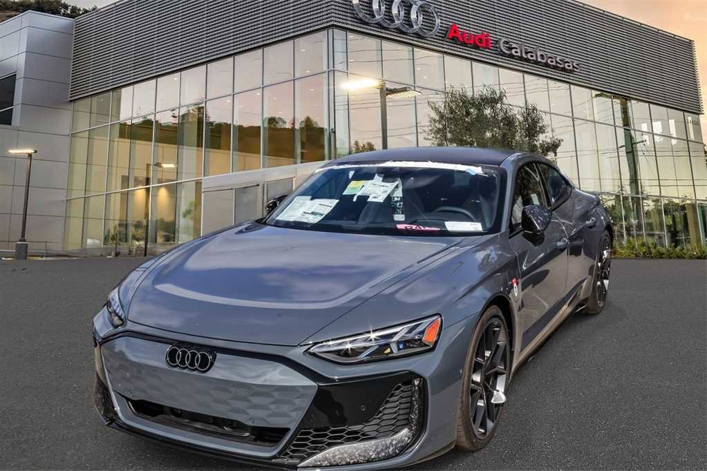 New 2026 Audi RS e-tron GT performance