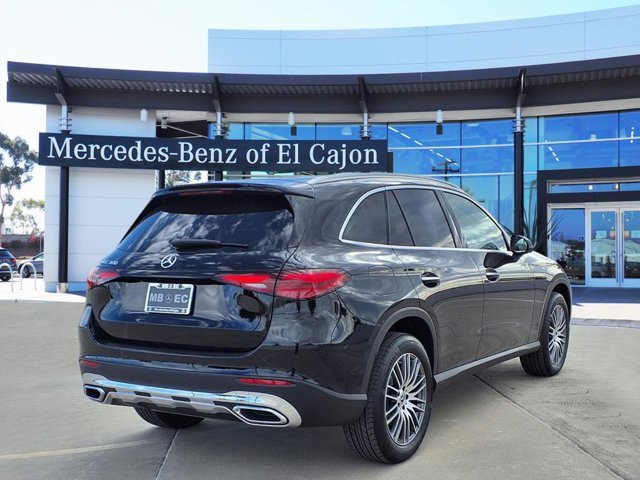 New 2026 Mercedes-Benz GLC 300 image 3