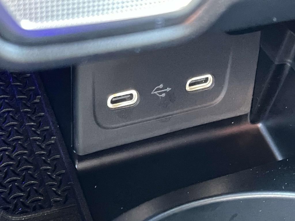 Certified 2025 Mercedes-Benz C 300 Sedan image 26