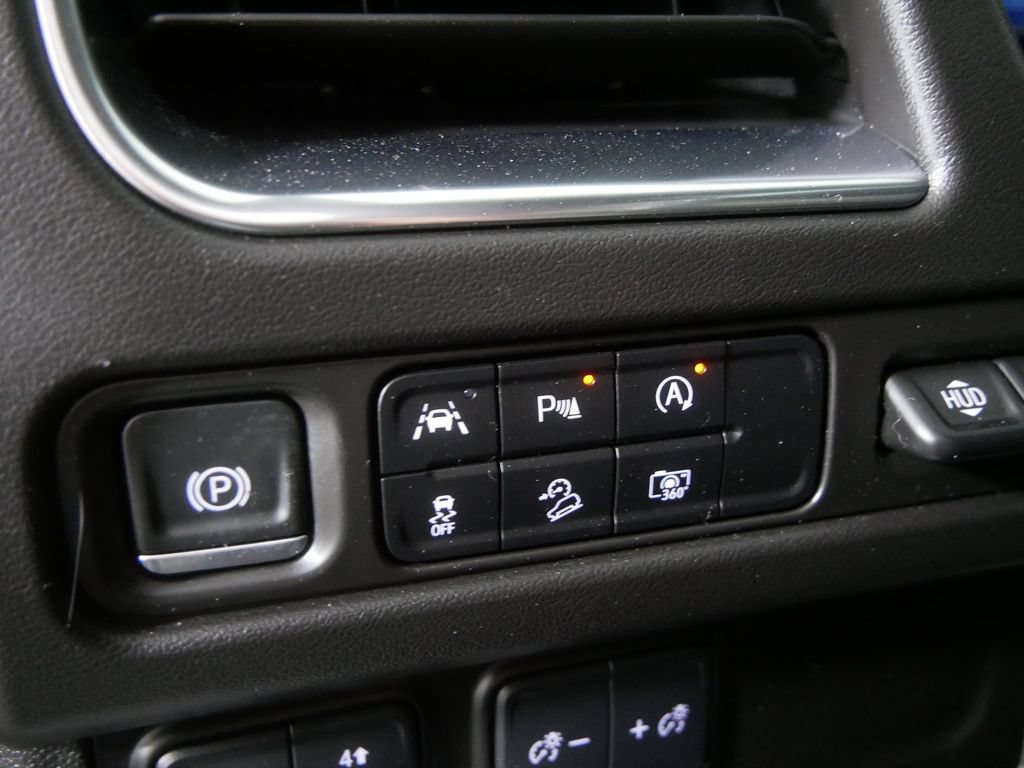 Used 2024 Chevrolet Tahoe Premier AWD/4WD image 20