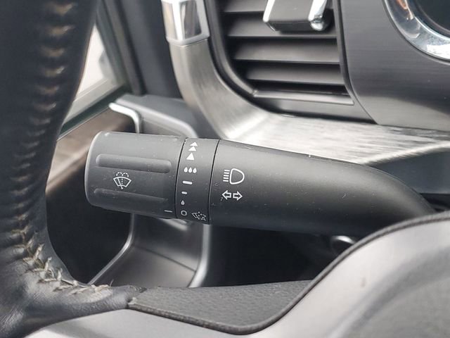 Used 2022 Ford F150 Lariat w/ Equipment Group 502A High image 17