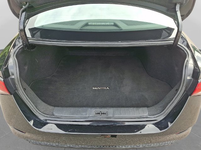 Used 2024 Nissan Sentra SV FWD image 31