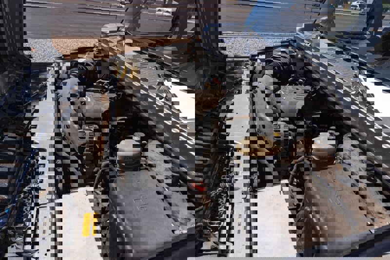 Used 2004 HUMMER H2 w/ Preferred Equipment Group image 29