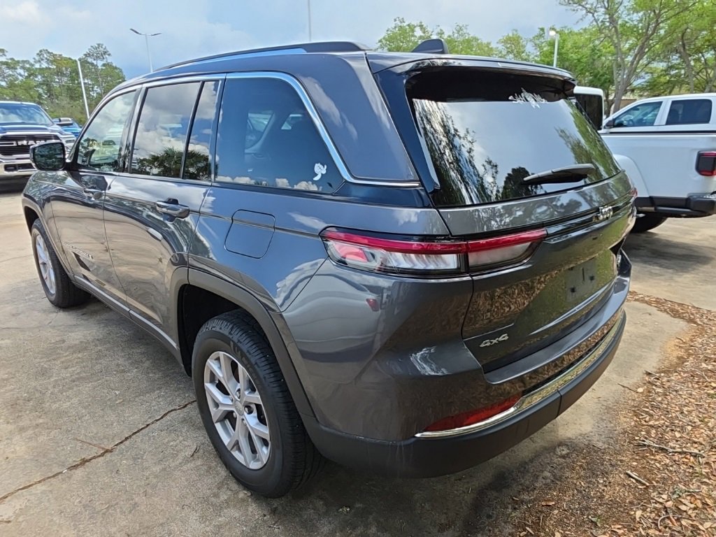 Used 2022 Jeep Grand Cherokee Limited image 7