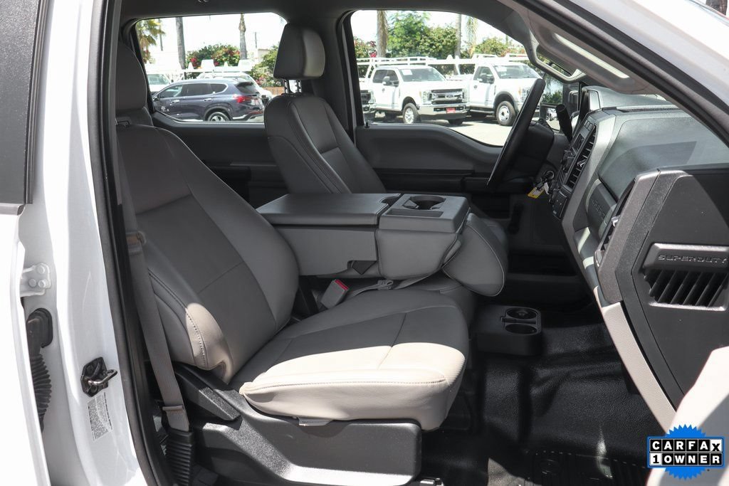 Used 2017 Ford F550 2WD Crew Cab Super Duty image 31