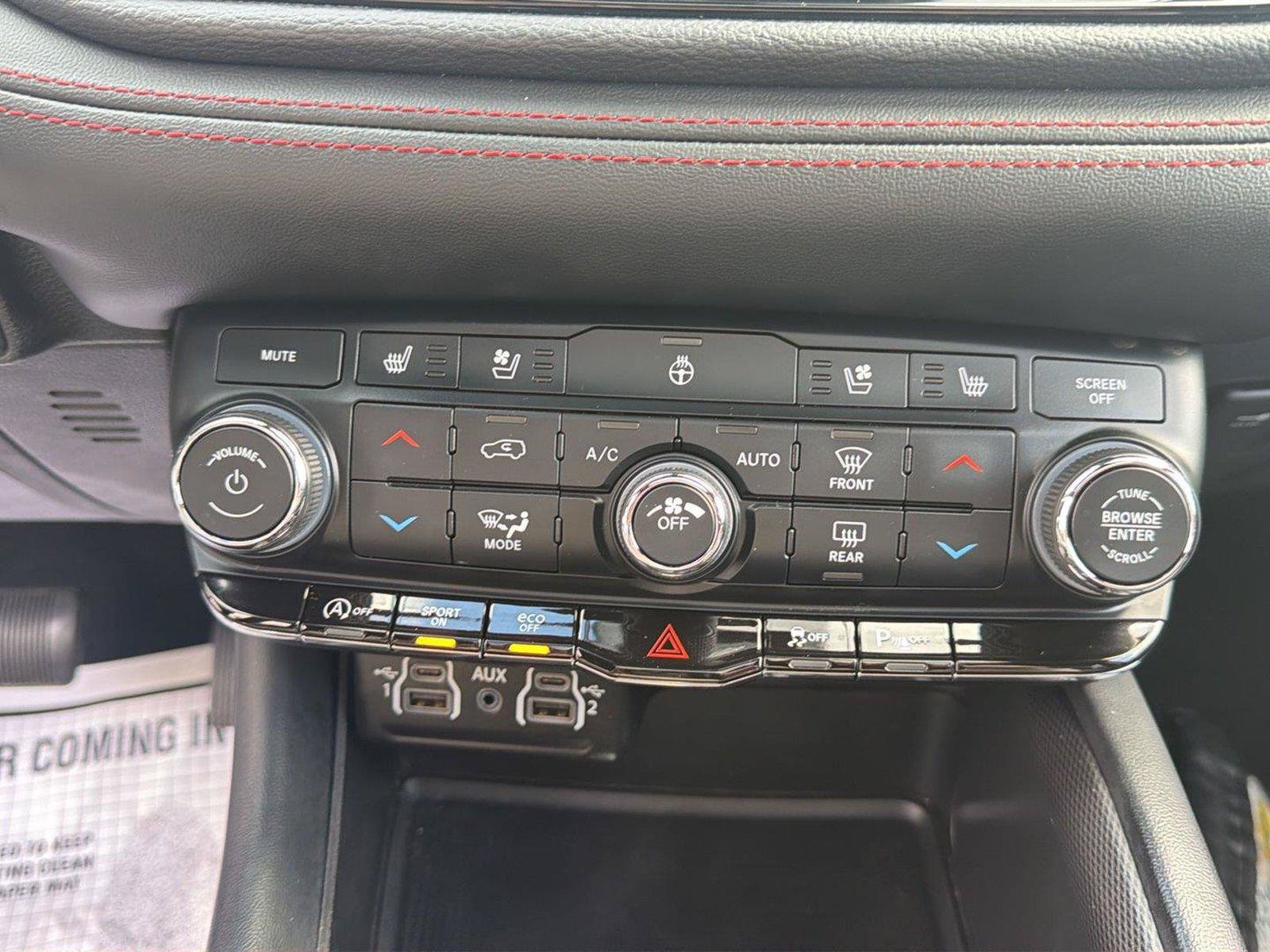 Used 2024 Dodge Durango GT AWD/4WD image 19