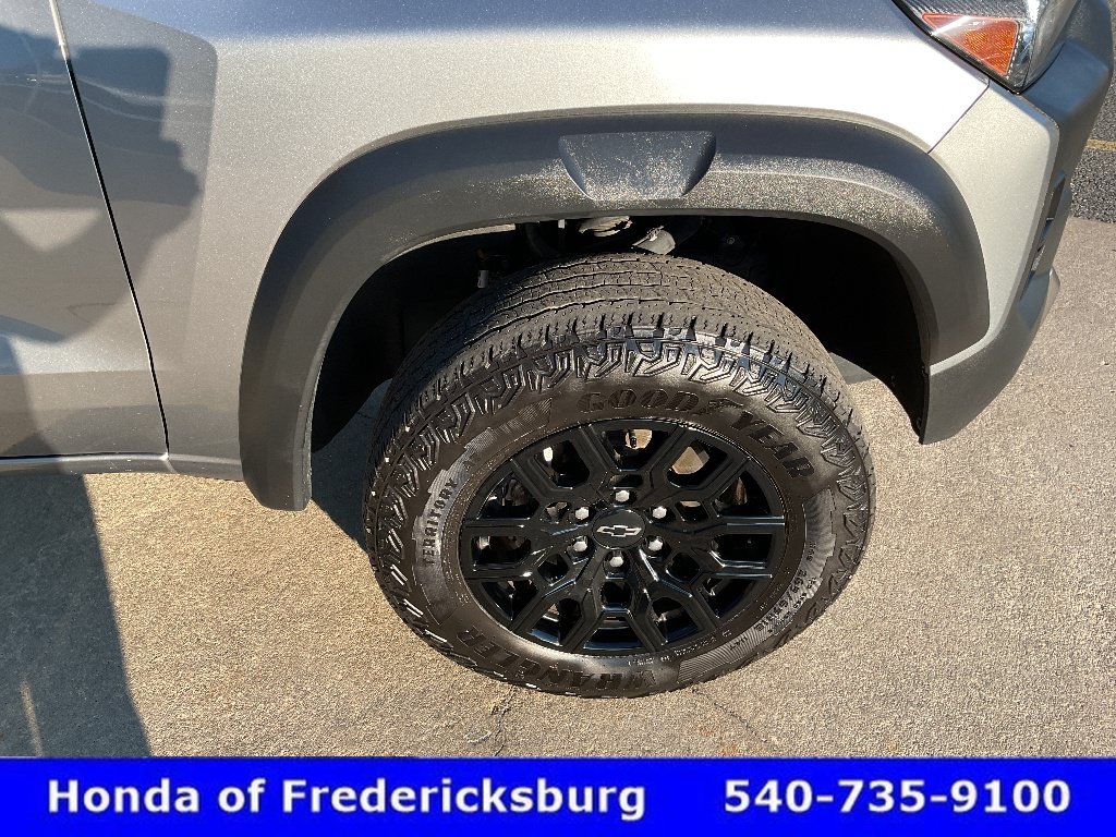 Used 2024 Chevrolet Colorado Trail Boss AWD/4WD image 13