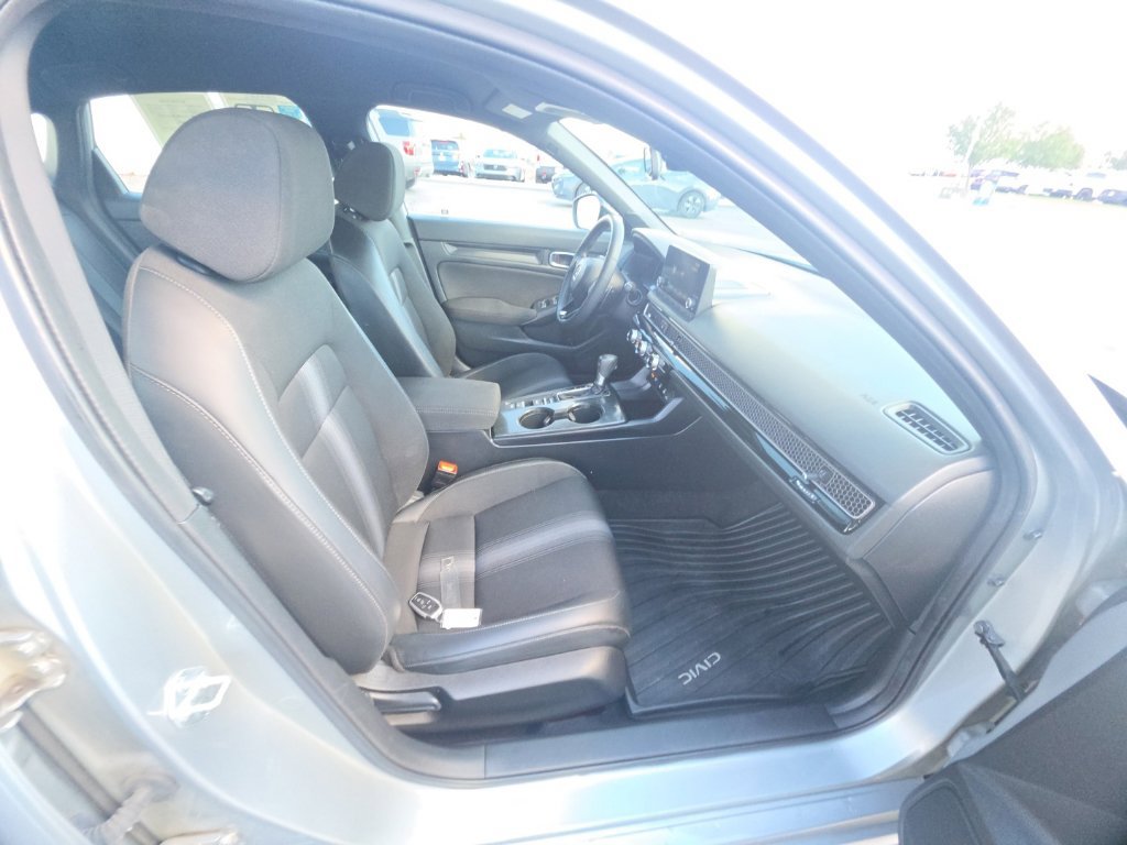 Certified 2025 Honda Civic Sport image 32